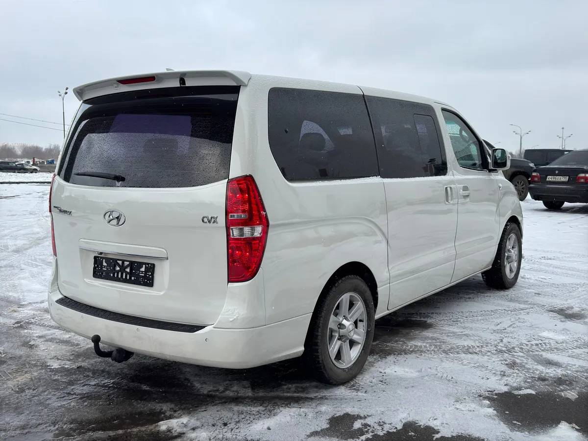 Hyundai Grand Starex 2.5 AT 4WD (145 л.с.), 2012 — фото 4