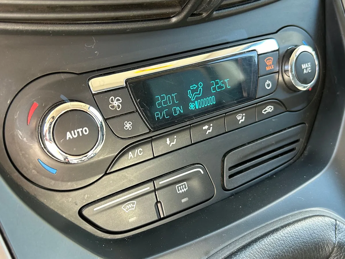 Ford Kuga 1.6 EcoBoost MT (150 л.с.), 2014 — фото 9