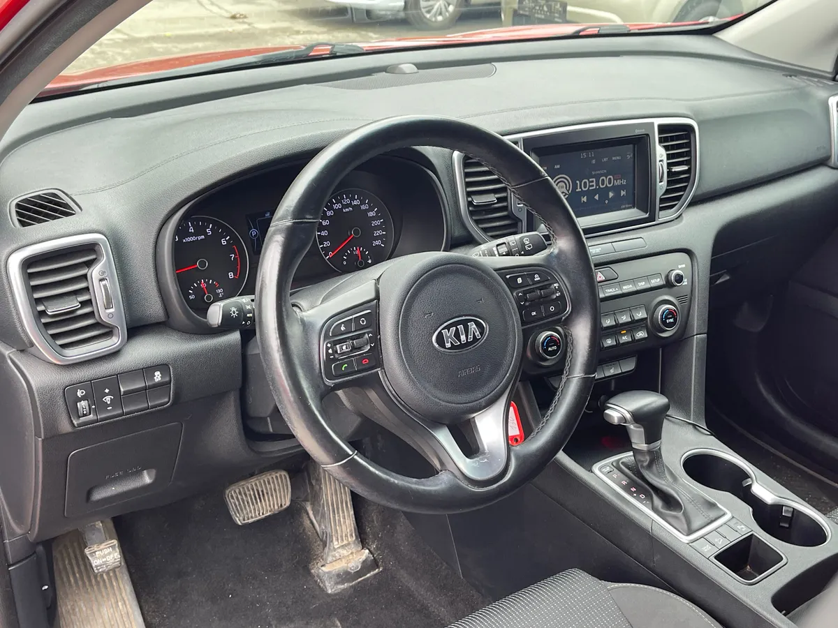 Kia Sportage 2.0 AT (150 л.с.), 2018 — фото 10