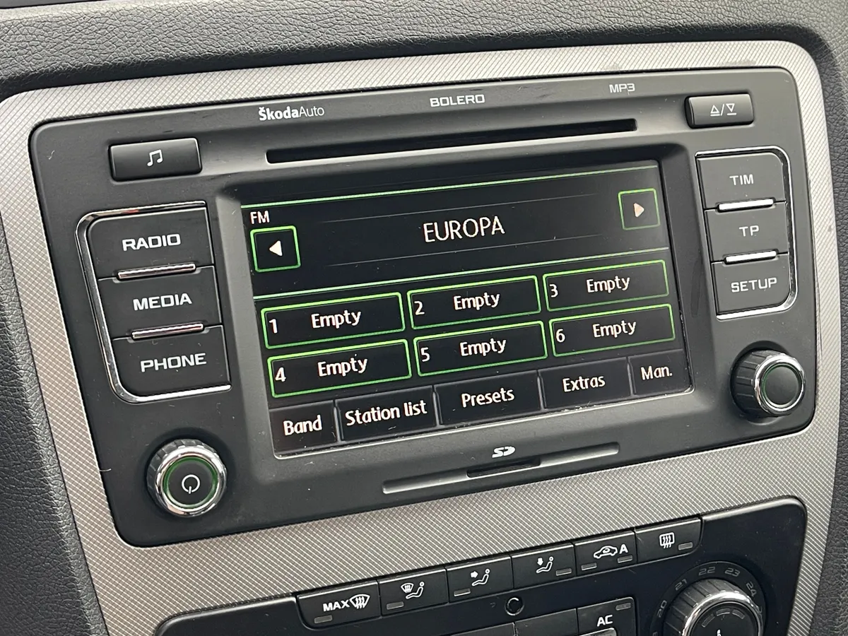 Skoda Octavia 1.8 AT (152 л.с.), 2011 — фото 7