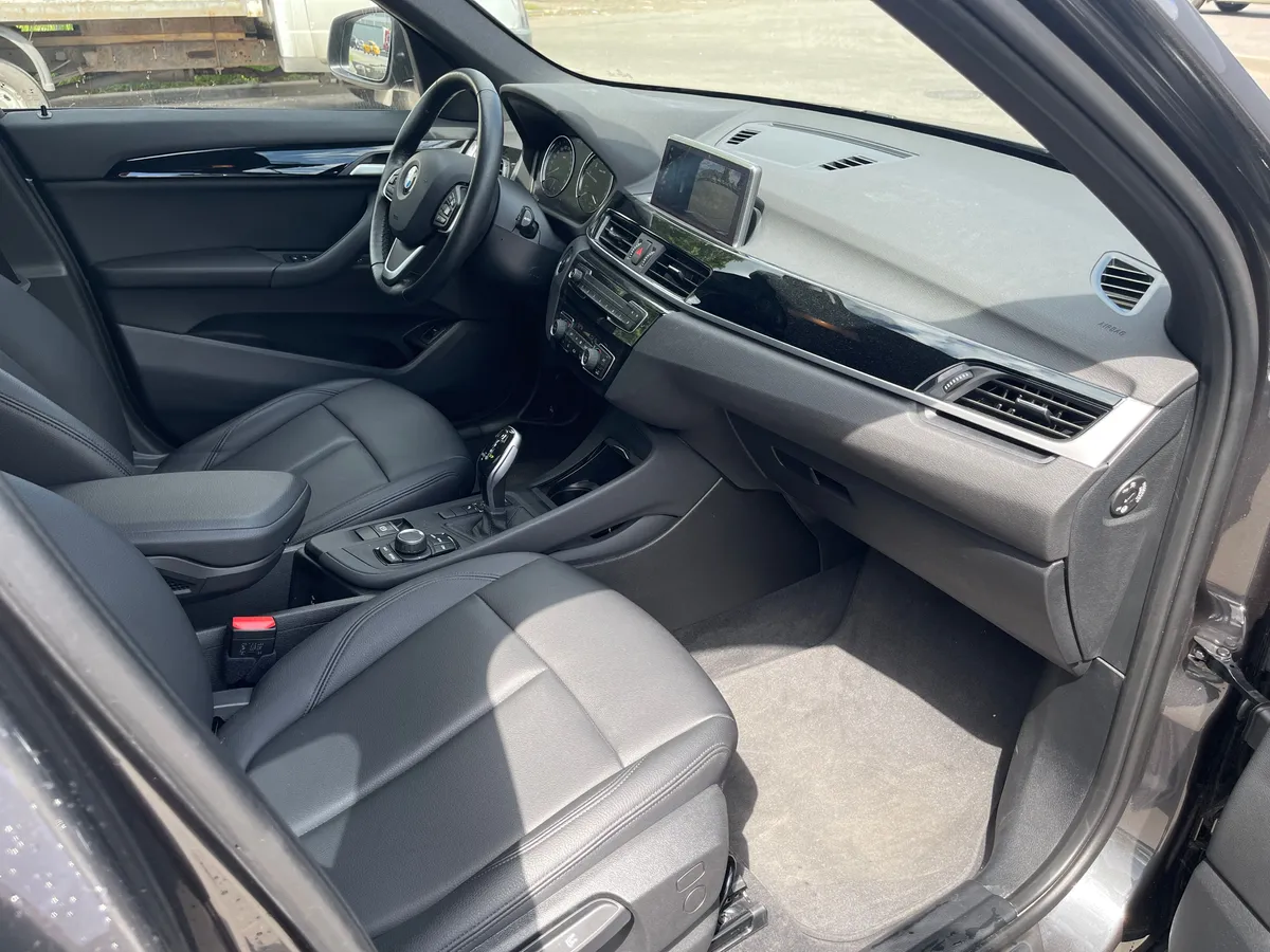 BMW X1 1.5 (140 л.с.) АКПП, передний, двигатель sDrive 18i AT