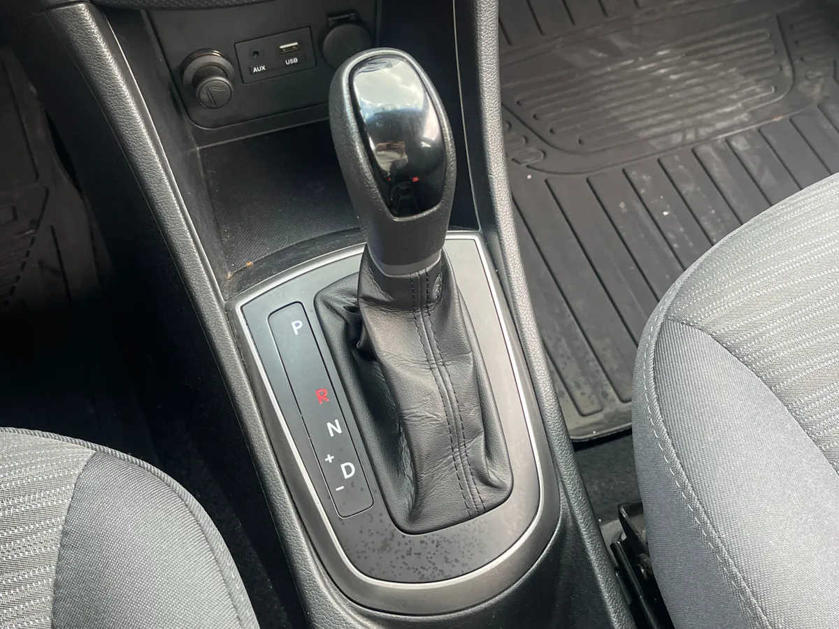Hyundai Solaris 1.6 AT (123 л.с.), 2016 — фото 9